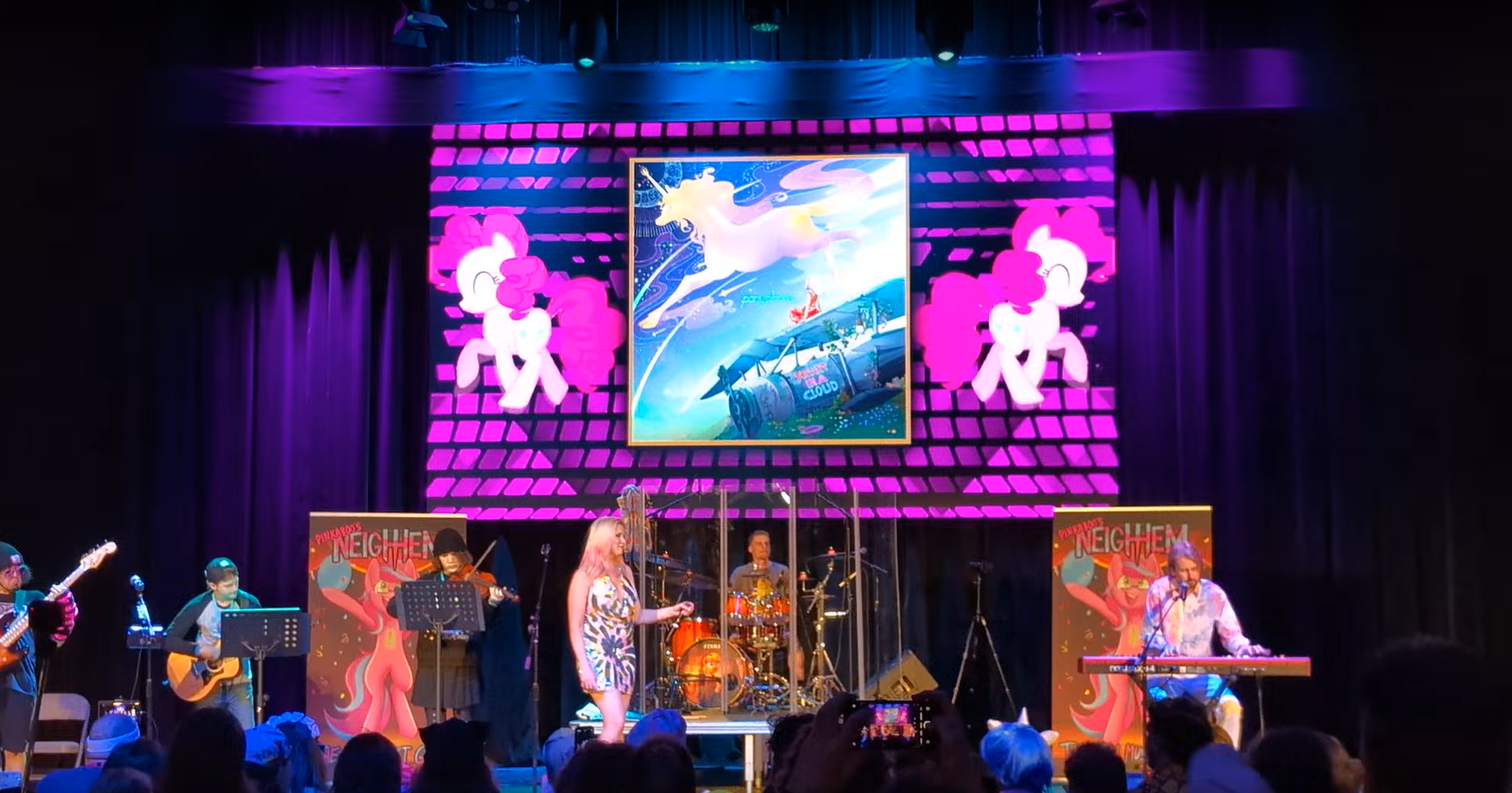 Pinkaboo Neighhem concert images