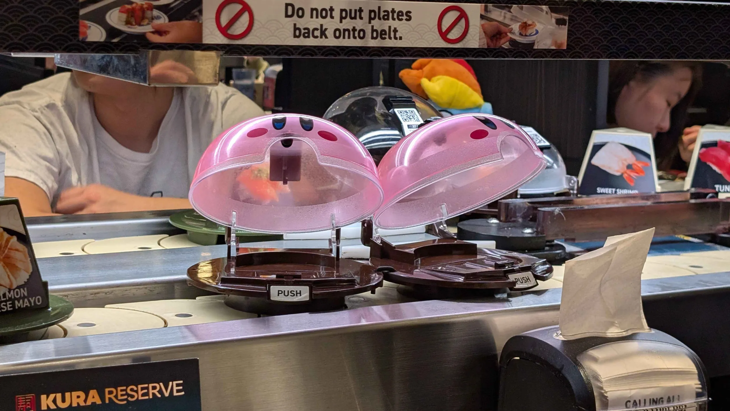 Image of Kirby shaped lids at Kura Sushi